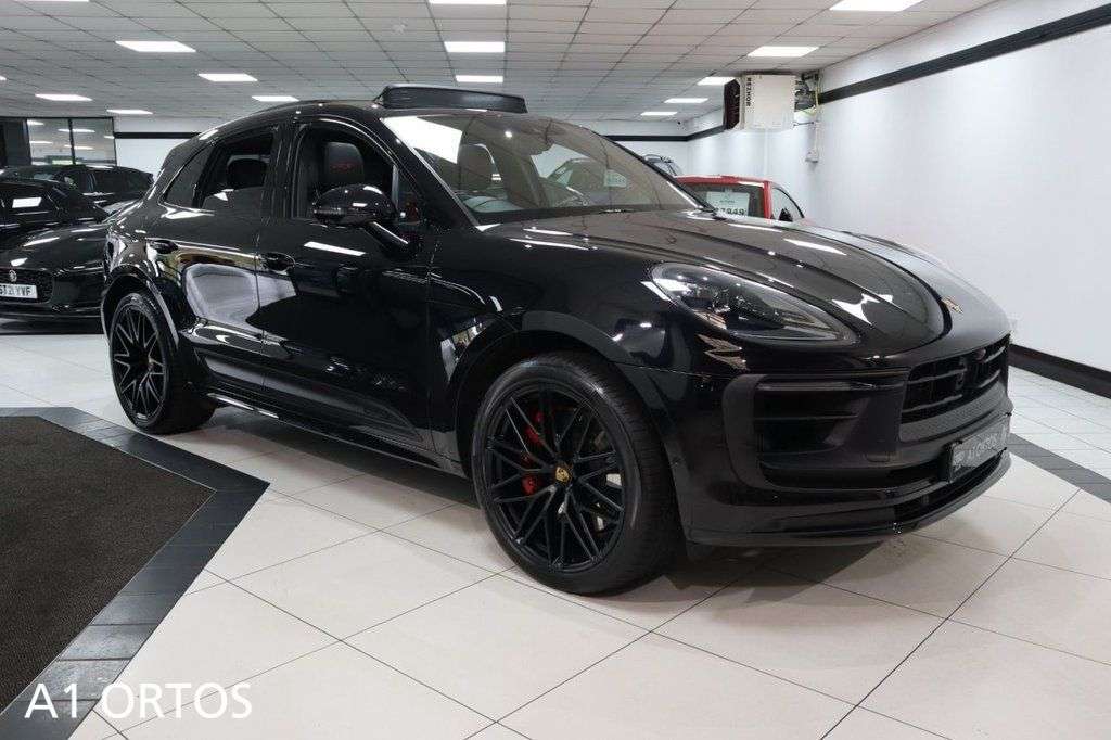 A 2023 PORSCHE MACAN 2.9T V6 S SUV 5dr Petrol PDK 4WD Euro 6 (s/s) (380 ps) GORGEOUS MACAN S EXA A 2023 PORSCHE MACAN 2.9T V6 S SUV 5dr Petrol PDK 4WD Euro 6 (s/s) (380 ps) GORGEOUS MACAN S EXA