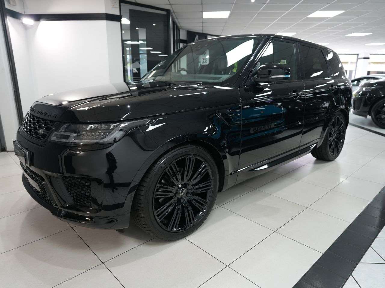 A 2019 LAND ROVER RANGE ROVER SPORT 3.0 SD V6 HSE SUV 5dr Diesel Auto 4WD Euro 6 (s/s) (306 ps) STUNNING EXAMPL A 2019 LAND ROVER RANGE ROVER SPORT 3.0 SD V6 HSE SUV 5dr Diesel Auto 4WD Euro 6 (s/s) (306 ps) STUNNING EXAMPL