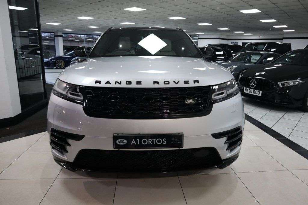 A 2022 LAND ROVER RANGE ROVER VELAR 3.0 D300 MHEV R-Dynamic HSE SUV 5dr Diesel Auto 4WD Euro 6 (s/s) (300 ps) 1 A 2022 LAND ROVER RANGE ROVER VELAR 3.0 D300 MHEV R-Dynamic HSE SUV 5dr Diesel Auto 4WD Euro 6 (s/s) (300 ps) 1