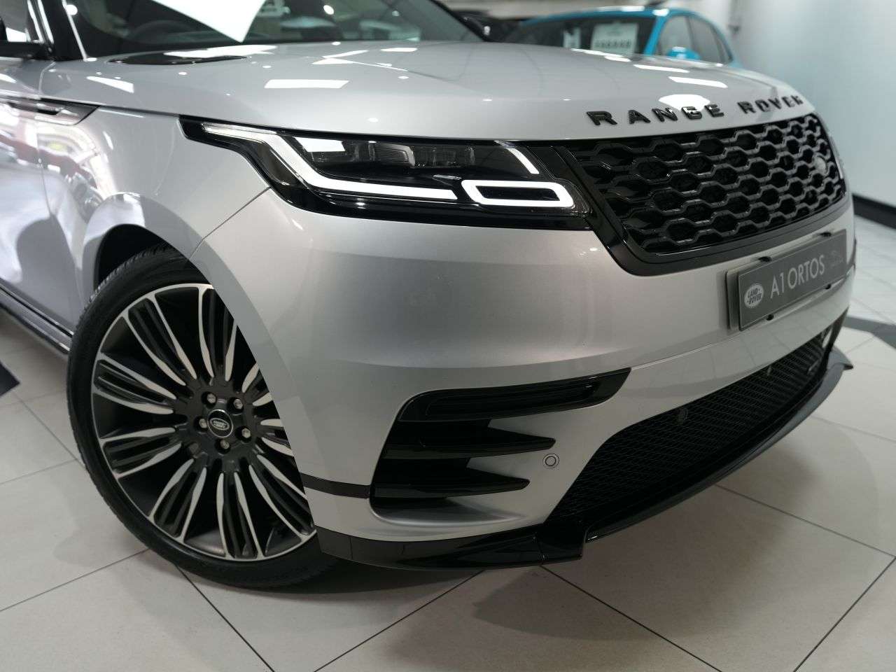 2022 LAND ROVER RANGE ROVER VELAR 2022 LAND ROVER RANGE ROVER VELAR