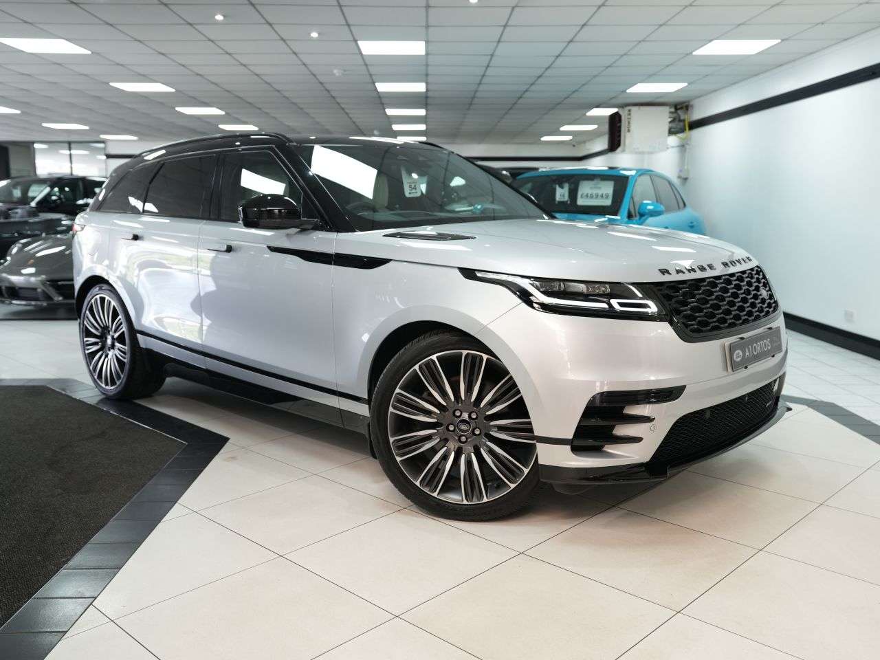 2022 LAND ROVER RANGE ROVER VELAR 2022 LAND ROVER RANGE ROVER VELAR