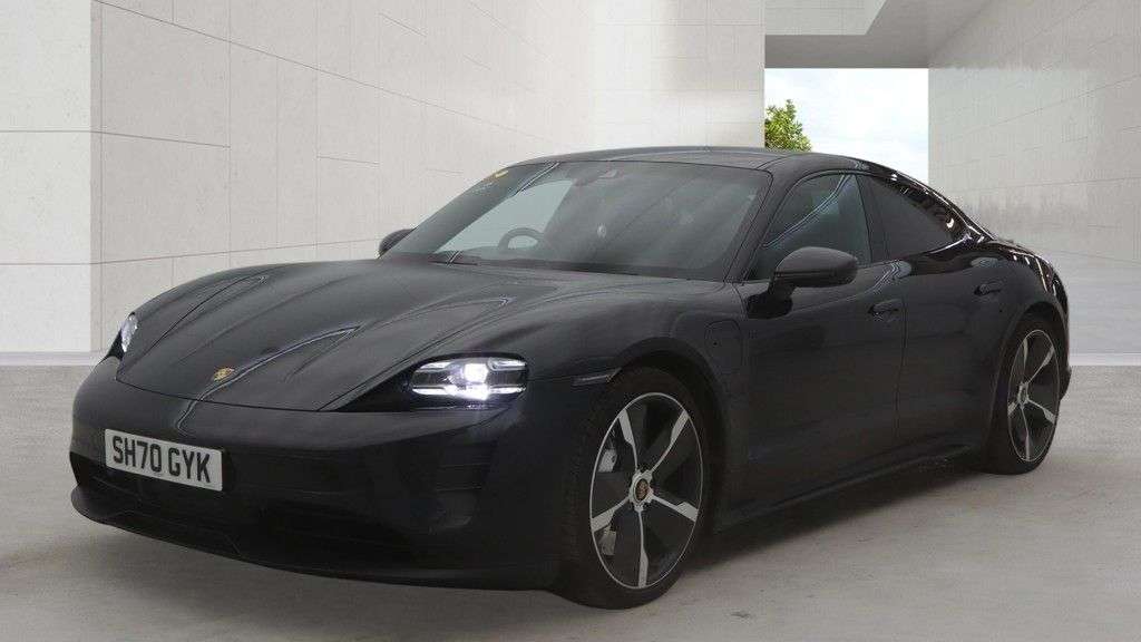 A 2020 PORSCHE TAYCAN Performance Plus 93.4kWh 4S Saloon 4dr Electric Auto 4WD (571 ps) ALMOST 40 A 2020 PORSCHE TAYCAN Performance Plus 93.4kWh 4S Saloon 4dr Electric Auto 4WD (571 ps) ALMOST 40