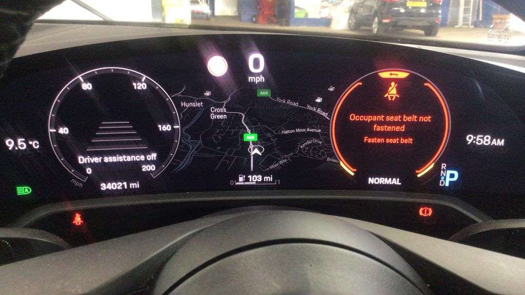2020 PORSCHE TAYCAN 2020 PORSCHE TAYCAN
