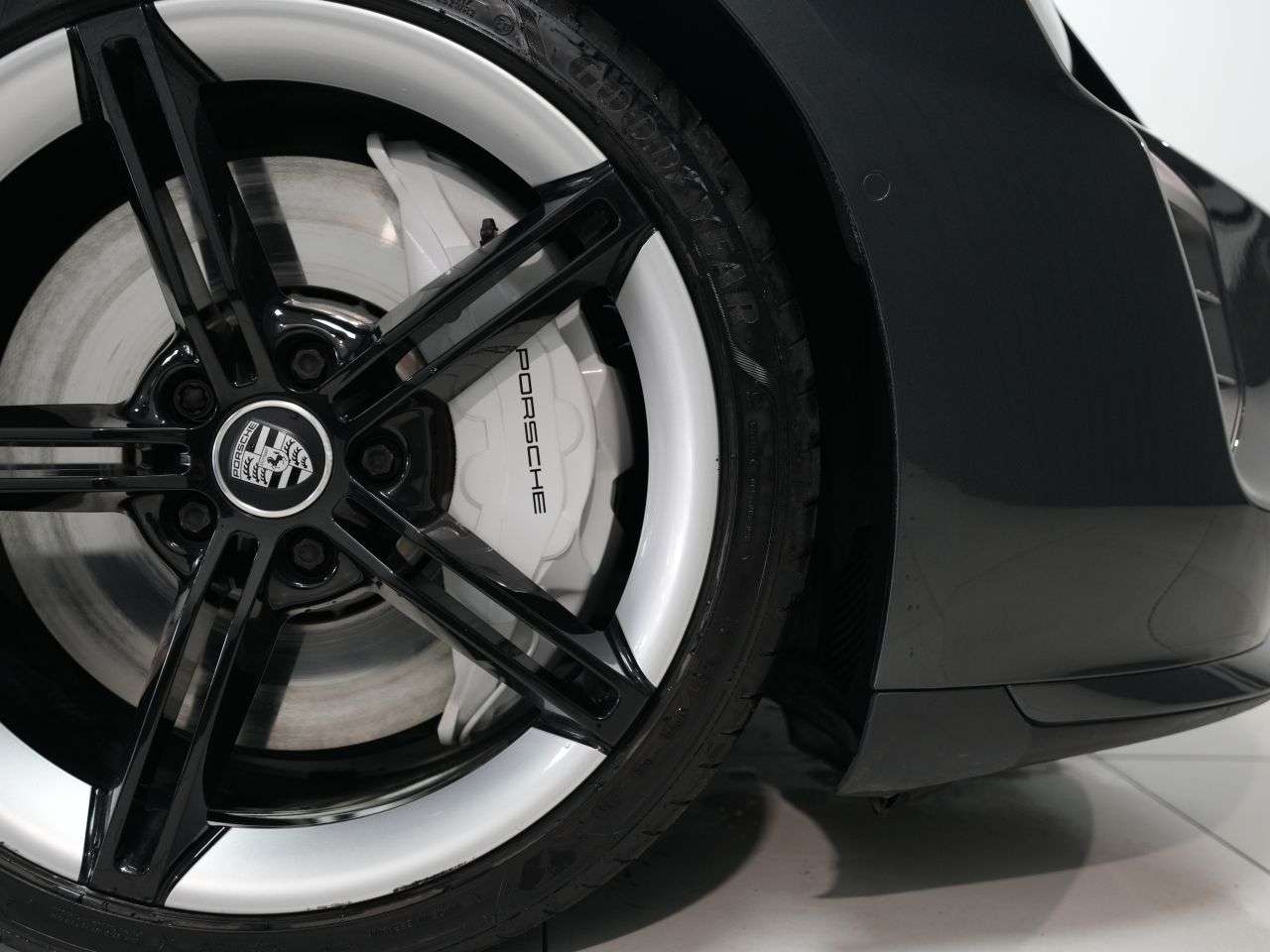 2021 PORSCHE TAYCAN 2021 PORSCHE TAYCAN