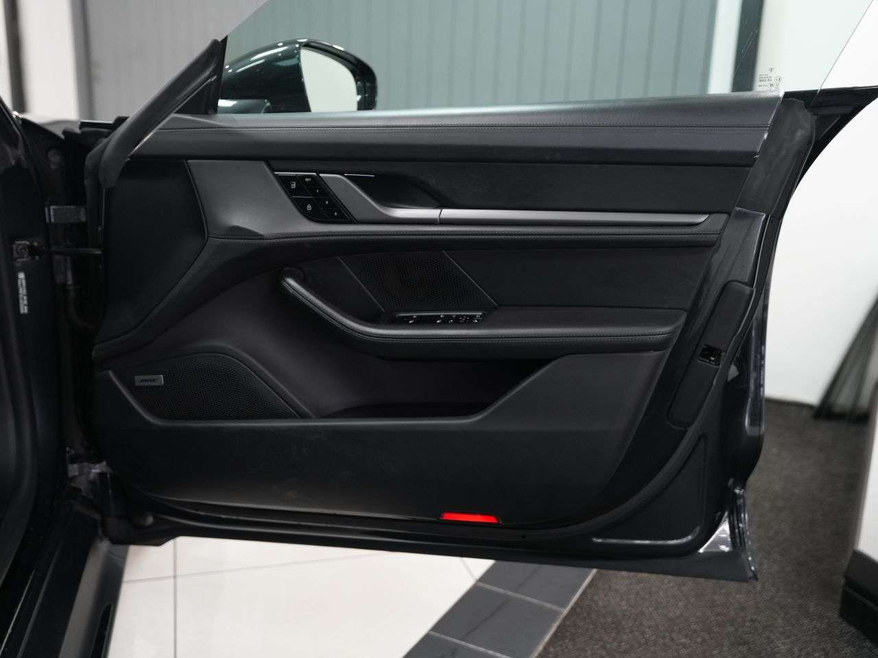 2021 PORSCHE TAYCAN 2021 PORSCHE TAYCAN