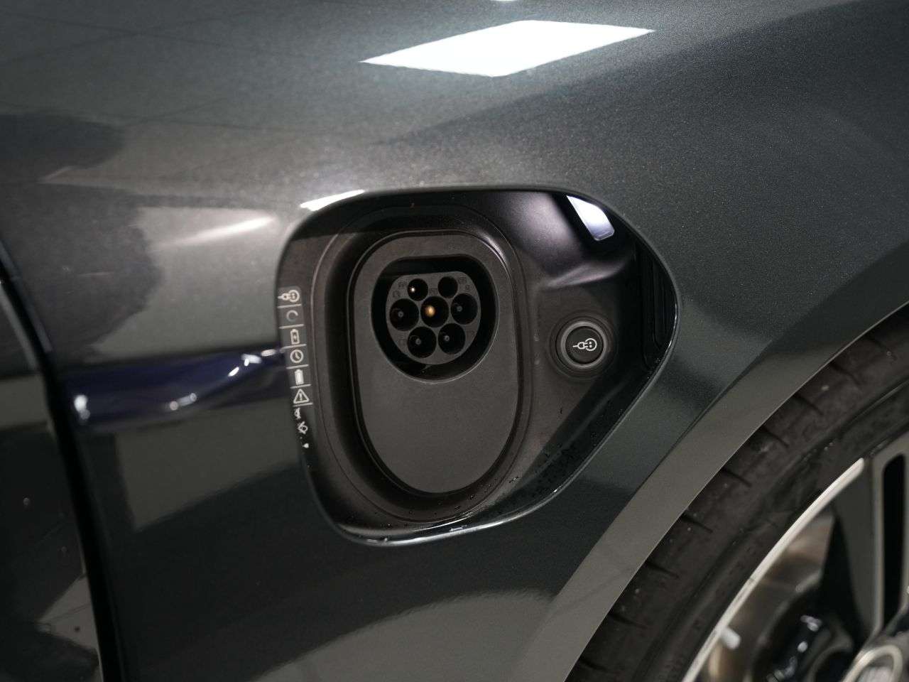 2021 PORSCHE TAYCAN 2021 PORSCHE TAYCAN