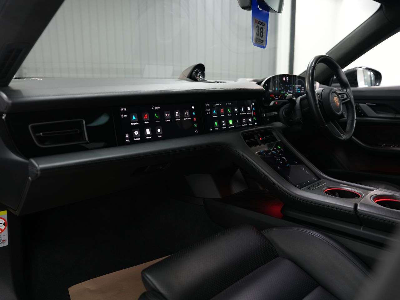 2021 PORSCHE TAYCAN 2021 PORSCHE TAYCAN