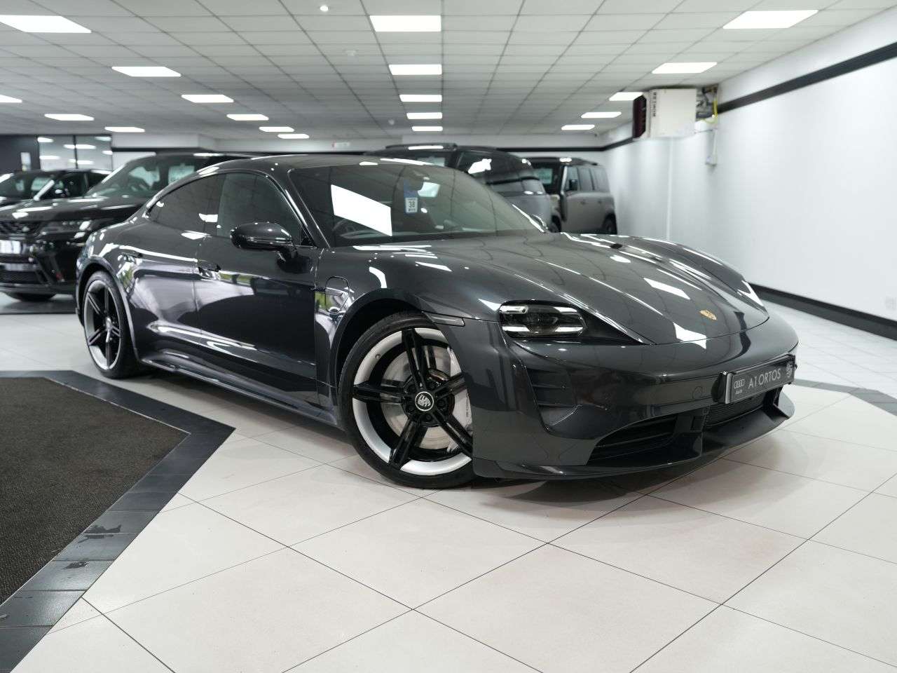 2021 PORSCHE TAYCAN 2021 PORSCHE TAYCAN