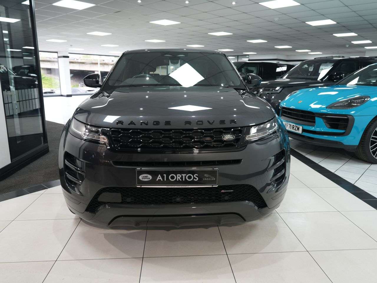 A 2022 LAND ROVER RANGE ROVER EVOQUE 2.0 D200 MHEV Edition SUV 5dr Diesel Auto 4WD Euro 6 (s/s) (204 ps) NEW SHA A 2022 LAND ROVER RANGE ROVER EVOQUE 2.0 D200 MHEV Edition SUV 5dr Diesel Auto 4WD Euro 6 (s/s) (204 ps) NEW SHA