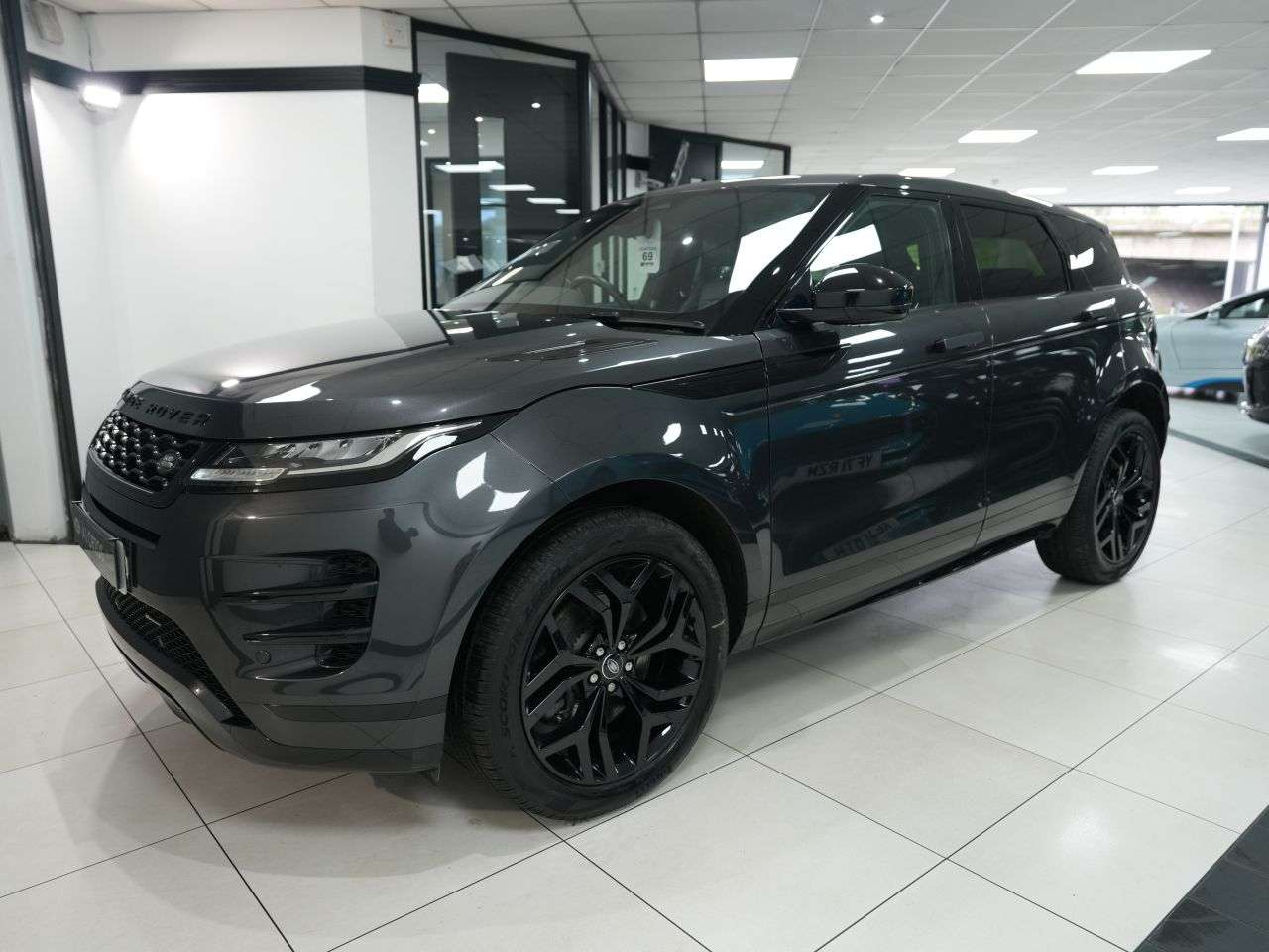 A 2022 LAND ROVER RANGE ROVER EVOQUE 2.0 D200 MHEV Edition SUV 5dr Diesel Auto 4WD Euro 6 (s/s) (204 ps) NEW SHA A 2022 LAND ROVER RANGE ROVER EVOQUE 2.0 D200 MHEV Edition SUV 5dr Diesel Auto 4WD Euro 6 (s/s) (204 ps) NEW SHA