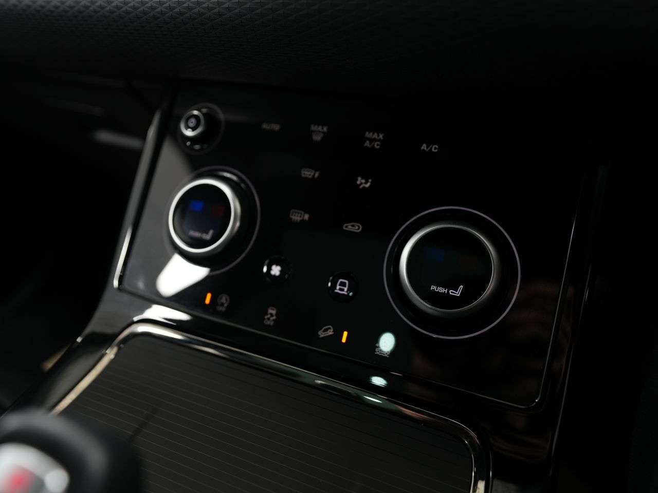 2022 LAND ROVER RANGE ROVER EVOQUE 2022 LAND ROVER RANGE ROVER EVOQUE