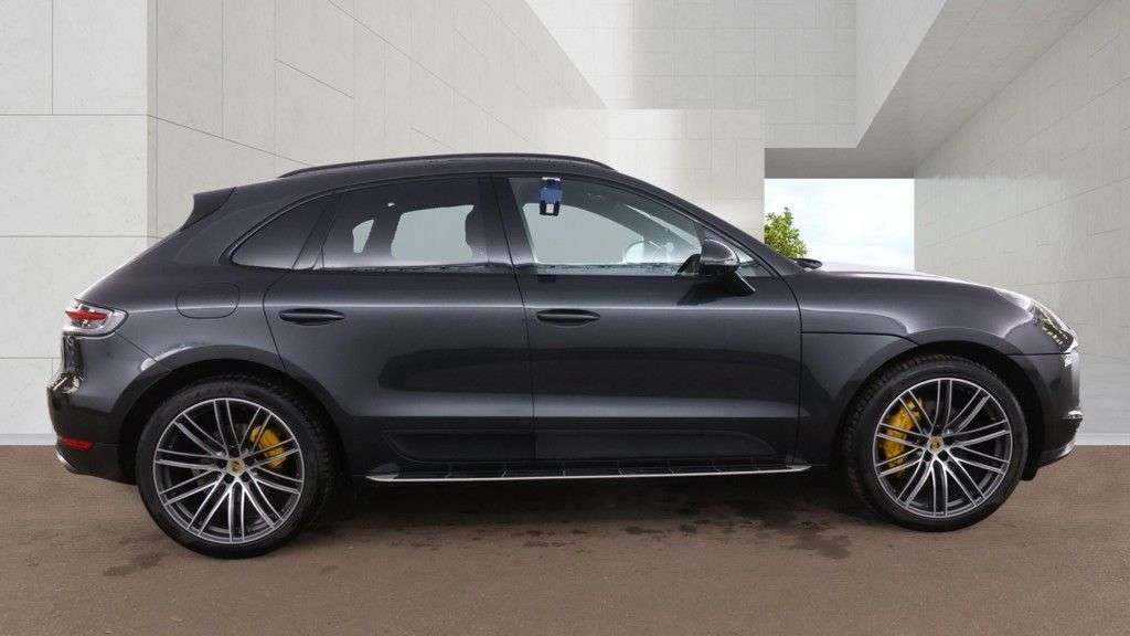 2021 PORSCHE MACAN 2021 PORSCHE MACAN