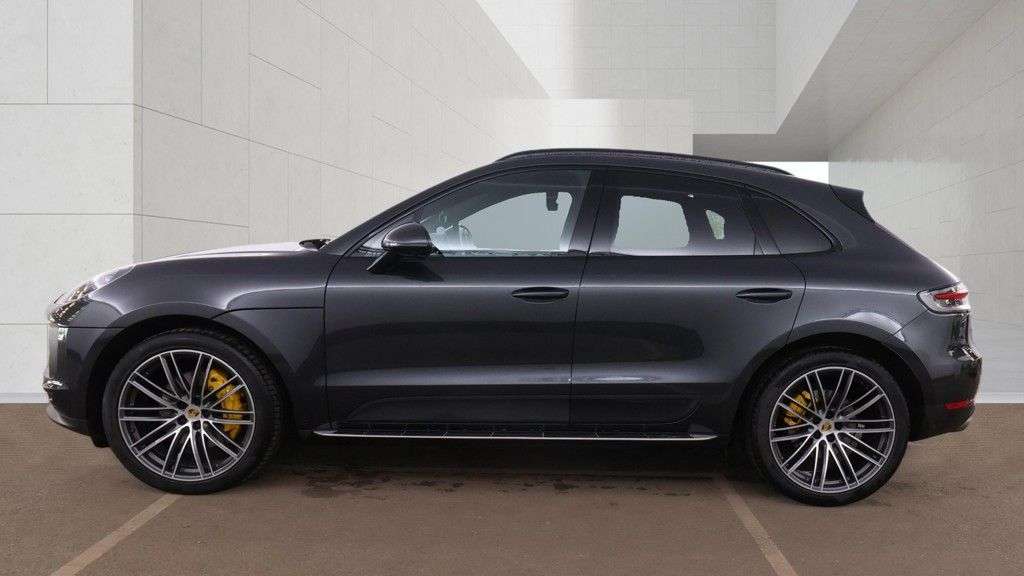 A 2021 PORSCHE MACAN 3.0T V6 S SUV 5dr Petrol PDK 4WD Euro 6 (s/s) (354 ps) 1 OWNER FROM NEW + M A 2021 PORSCHE MACAN 3.0T V6 S SUV 5dr Petrol PDK 4WD Euro 6 (s/s) (354 ps) 1 OWNER FROM NEW + M