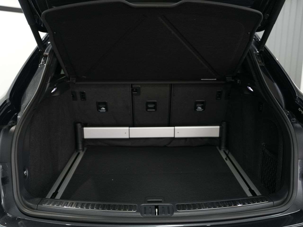 2021 PORSCHE MACAN 2021 PORSCHE MACAN