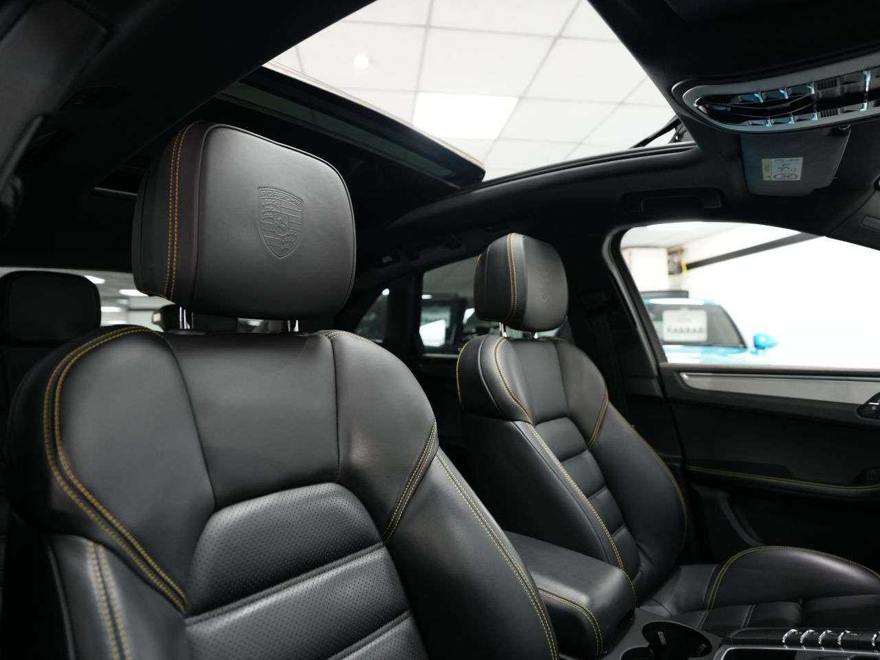 A 2021 PORSCHE MACAN 3.0T V6 S SUV 5dr Petrol PDK 4WD Euro 6 (s/s) (354 ps) 1 OWNER FROM NEW + M A 2021 PORSCHE MACAN 3.0T V6 S SUV 5dr Petrol PDK 4WD Euro 6 (s/s) (354 ps) 1 OWNER FROM NEW + M