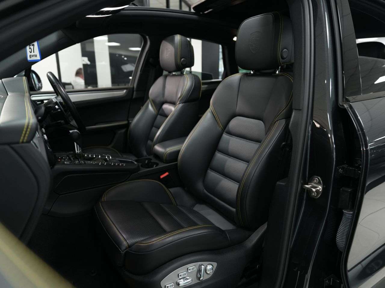 2021 PORSCHE MACAN 2021 PORSCHE MACAN