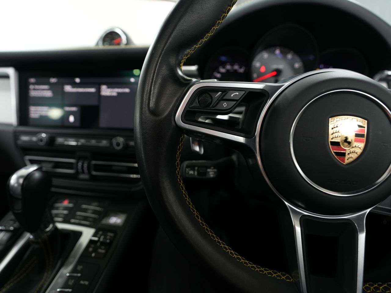 2021 PORSCHE MACAN 2021 PORSCHE MACAN