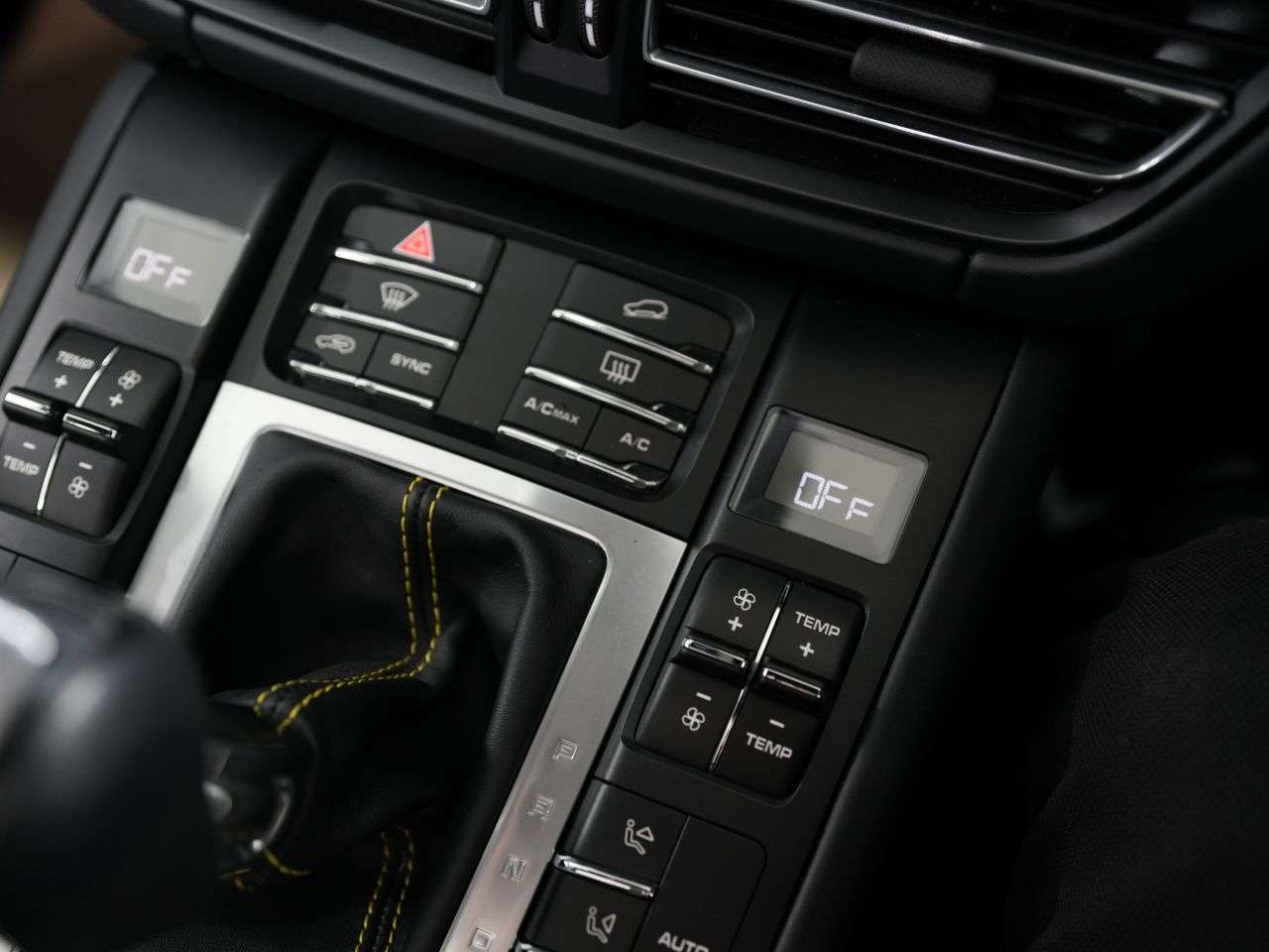 2021 PORSCHE MACAN 2021 PORSCHE MACAN
