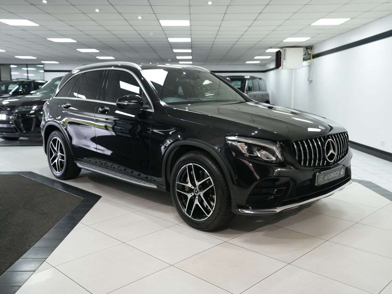 A 2018 MERCEDES-BENZ GLC 2.1 GLC220d AMG Line SUV 5dr Diesel G-Tronic 4MATIC Euro 6 (s/s) (170 ps) B A 2018 MERCEDES-BENZ GLC 2.1 GLC220d AMG Line SUV 5dr Diesel G-Tronic 4MATIC Euro 6 (s/s) (170 ps) B