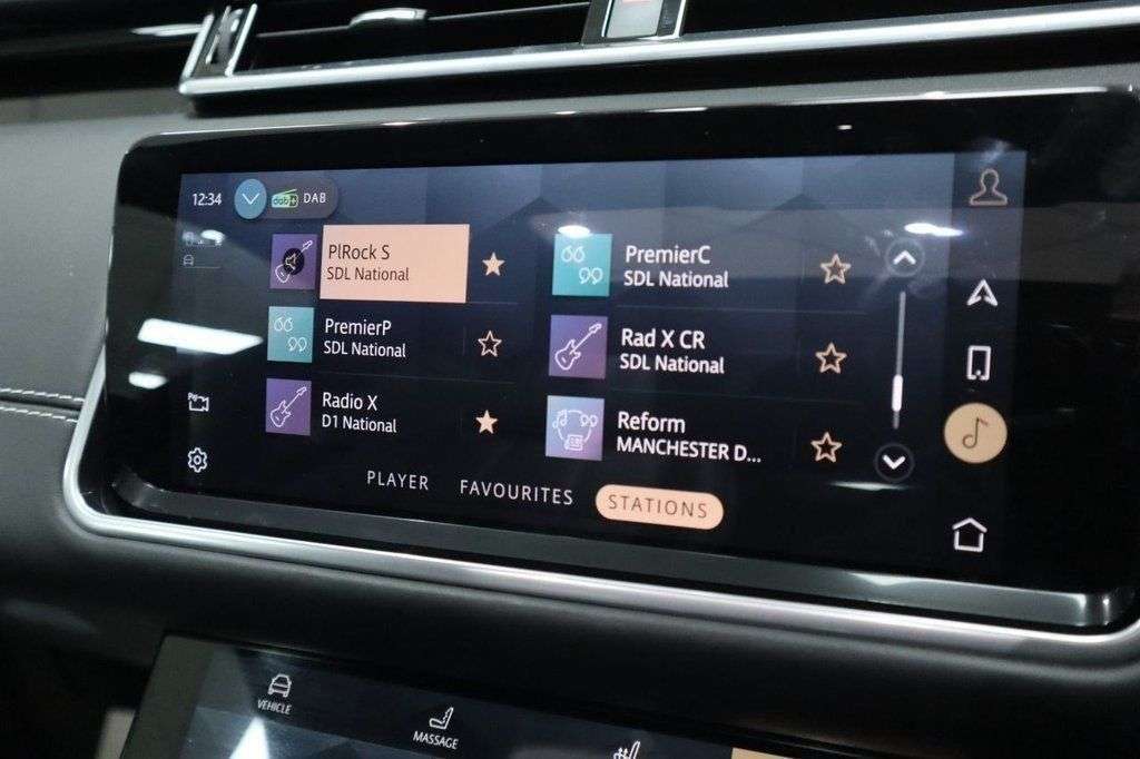2022 LAND ROVER RANGE ROVER VELAR 2022 LAND ROVER RANGE ROVER VELAR