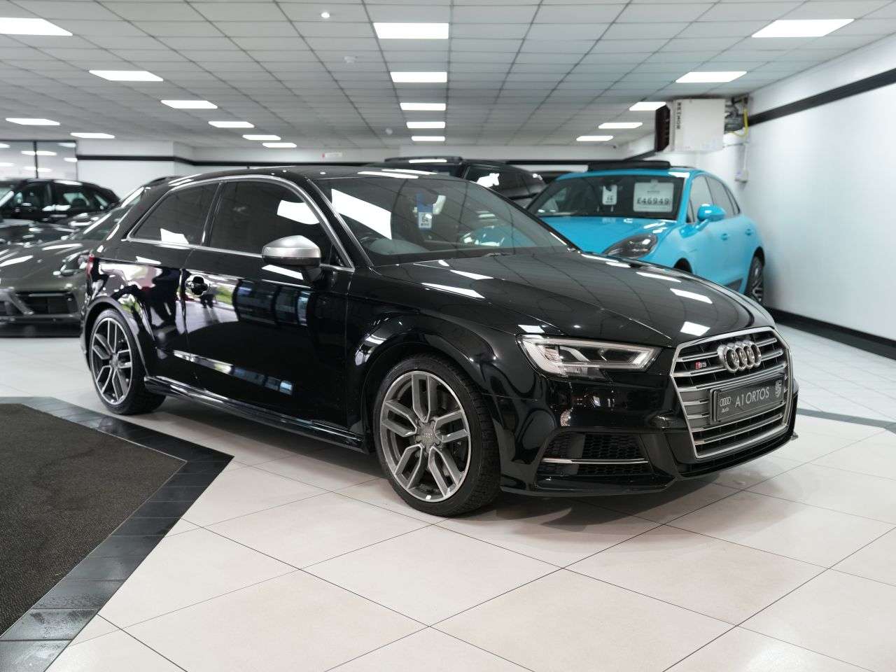 A 2016 AUDI S3 2.0 TFSI Hatchback 3dr Petrol S Tronic quattro Euro 6 (s/s) (310 ps) STUNNI A 2016 AUDI S3 2.0 TFSI Hatchback 3dr Petrol S Tronic quattro Euro 6 (s/s) (310 ps) STUNNI
