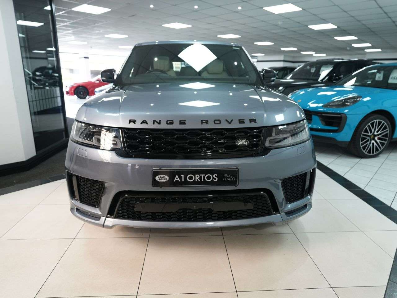 A 2020 LAND ROVER RANGE ROVER SPORT 3.0 SD V6 Autobiography Dynamic SUV 5dr Diesel Auto 4WD Euro 6 (s/s) (306 p A 2020 LAND ROVER RANGE ROVER SPORT 3.0 SD V6 Autobiography Dynamic SUV 5dr Diesel Auto 4WD Euro 6 (s/s) (306 p