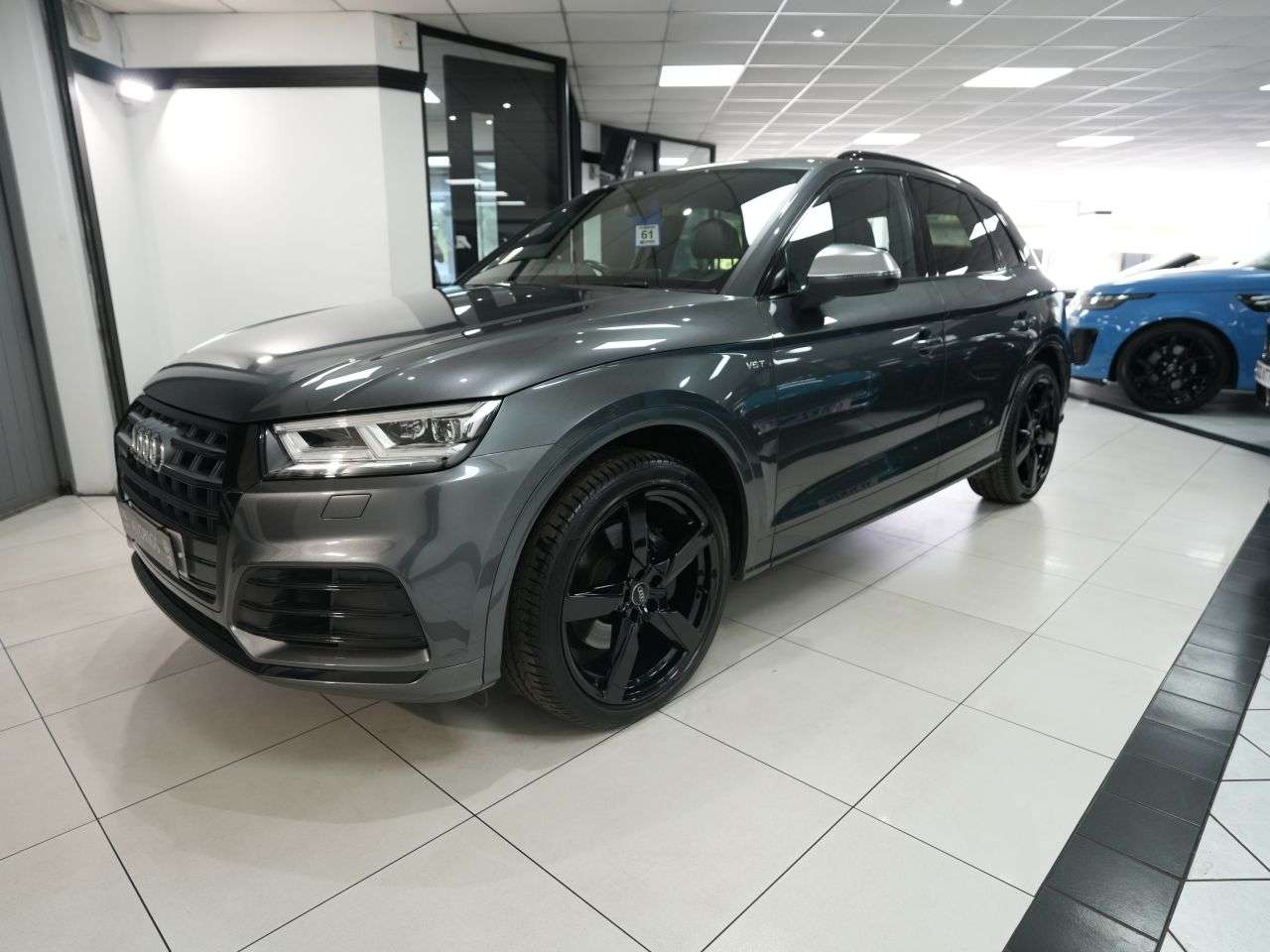 A 2019 AUDI SQ5 3.0 TFSI V6 SUV 5dr Petrol Tiptronic quattro Euro 6 (s/s) (354 ps) ABSOLUTE A 2019 AUDI SQ5 3.0 TFSI V6 SUV 5dr Petrol Tiptronic quattro Euro 6 (s/s) (354 ps) ABSOLUTE