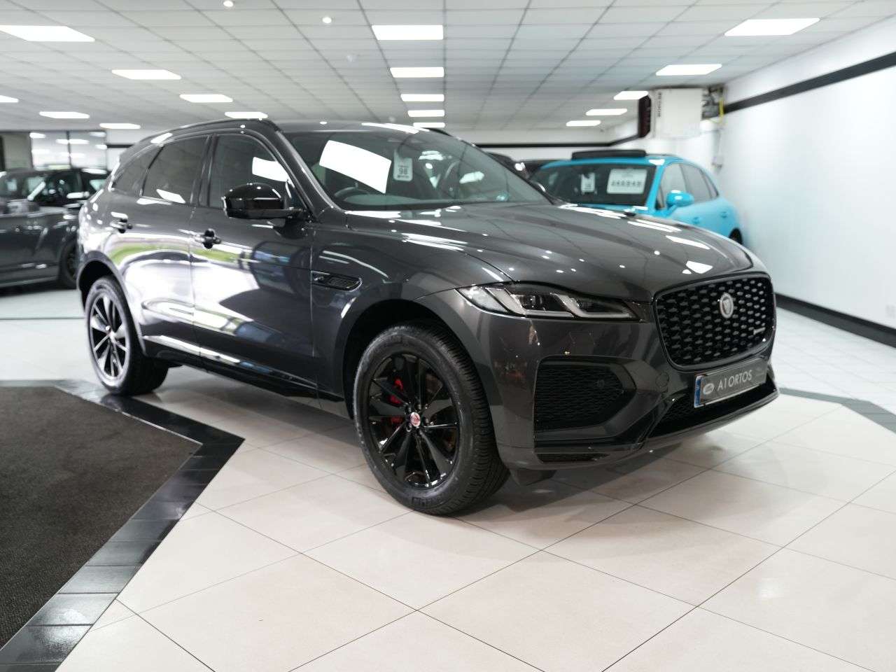 A 2022 JAGUAR F-PACE 2.0 D200 MHEV R-Dynamic Black SUV 5dr Diesel Auto AWD Euro 6 (s/s) (204 ps) A 2022 JAGUAR F-PACE 2.0 D200 MHEV R-Dynamic Black SUV 5dr Diesel Auto AWD Euro 6 (s/s) (204 ps)
