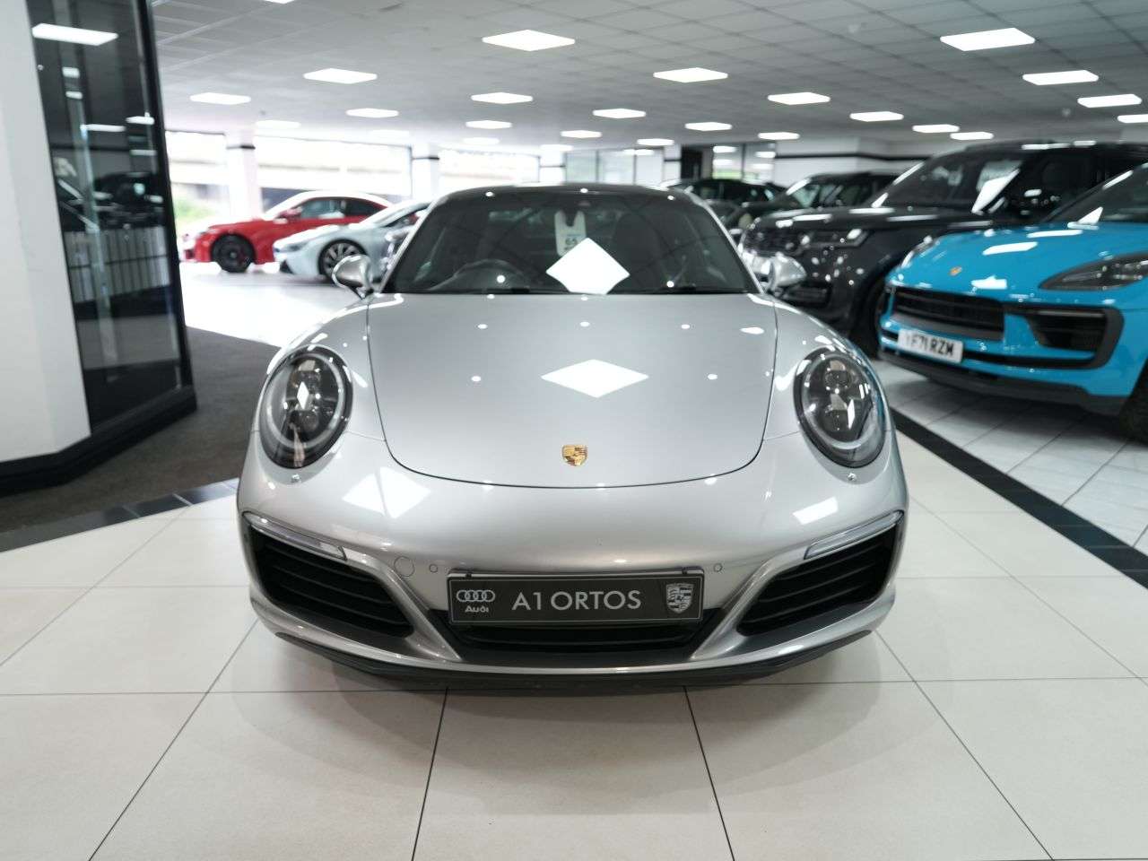 A 2016 PORSCHE 911 3.0T 991 Carrera 4 Coupe 2dr Petrol PDK 4WD Euro 6 (s/s) (370 ps) ICONIC GT A 2016 PORSCHE 911 3.0T 991 Carrera 4 Coupe 2dr Petrol PDK 4WD Euro 6 (s/s) (370 ps) ICONIC GT