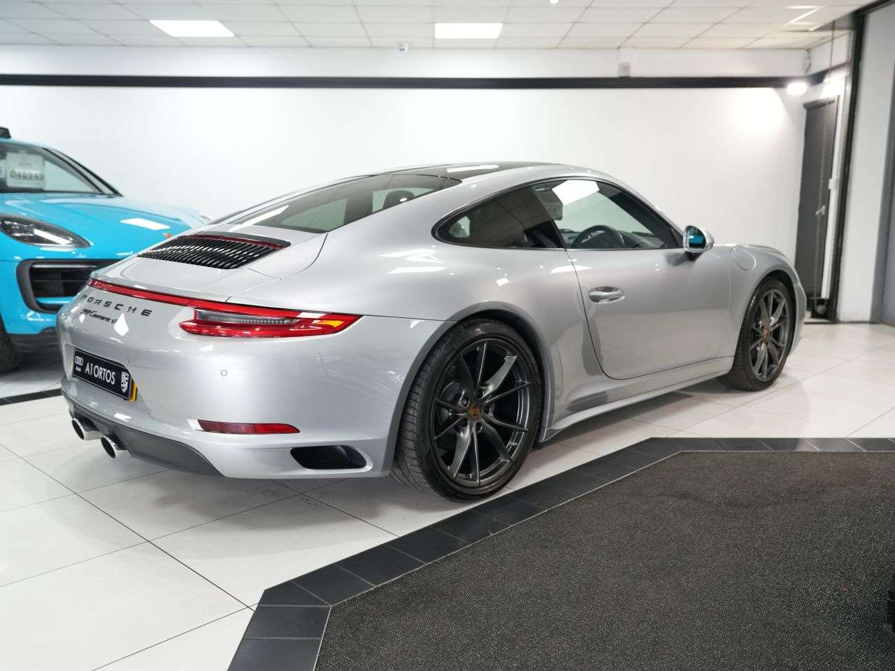2016 PORSCHE 911 2016 PORSCHE 911