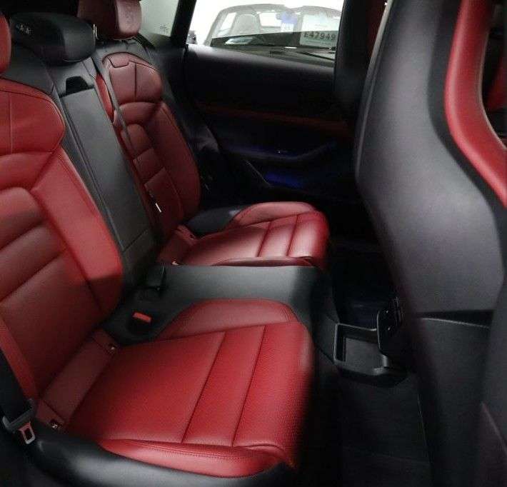 2022 PORSCHE TAYCAN 2022 PORSCHE TAYCAN