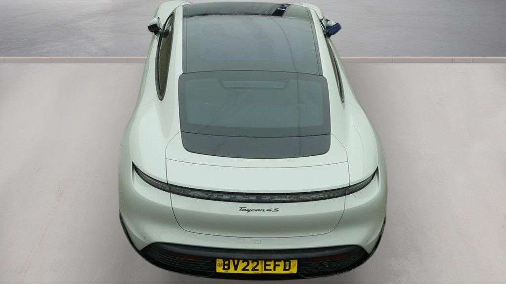2022 PORSCHE TAYCAN 2022 PORSCHE TAYCAN