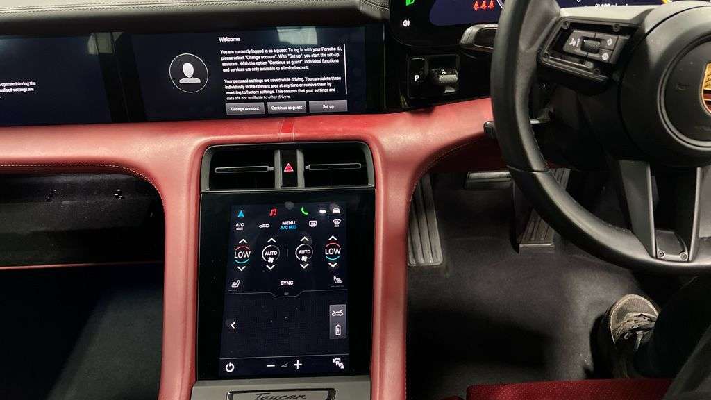 2022 PORSCHE TAYCAN 2022 PORSCHE TAYCAN