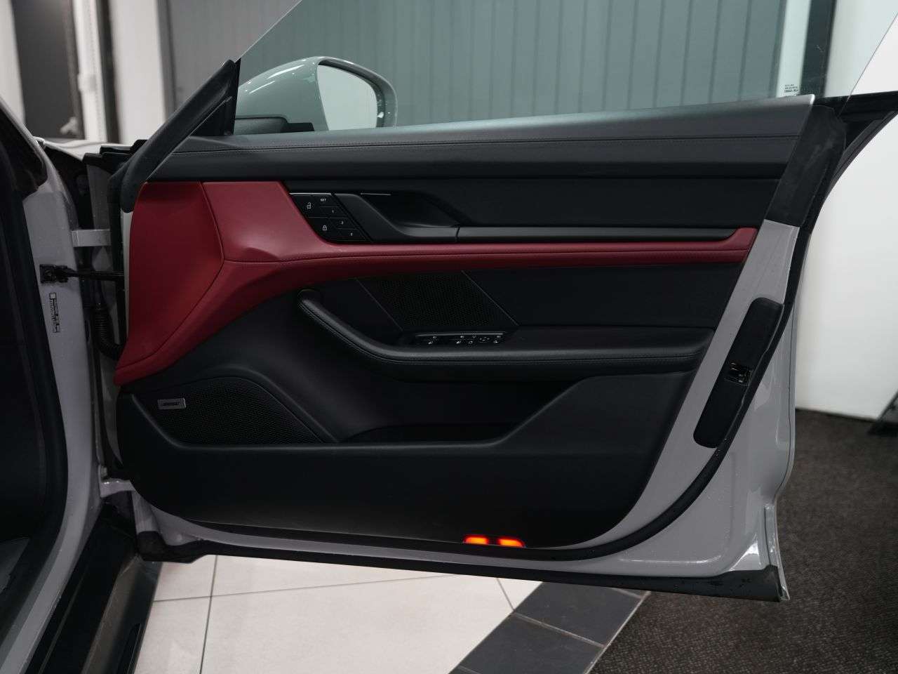 2022 PORSCHE TAYCAN 2022 PORSCHE TAYCAN