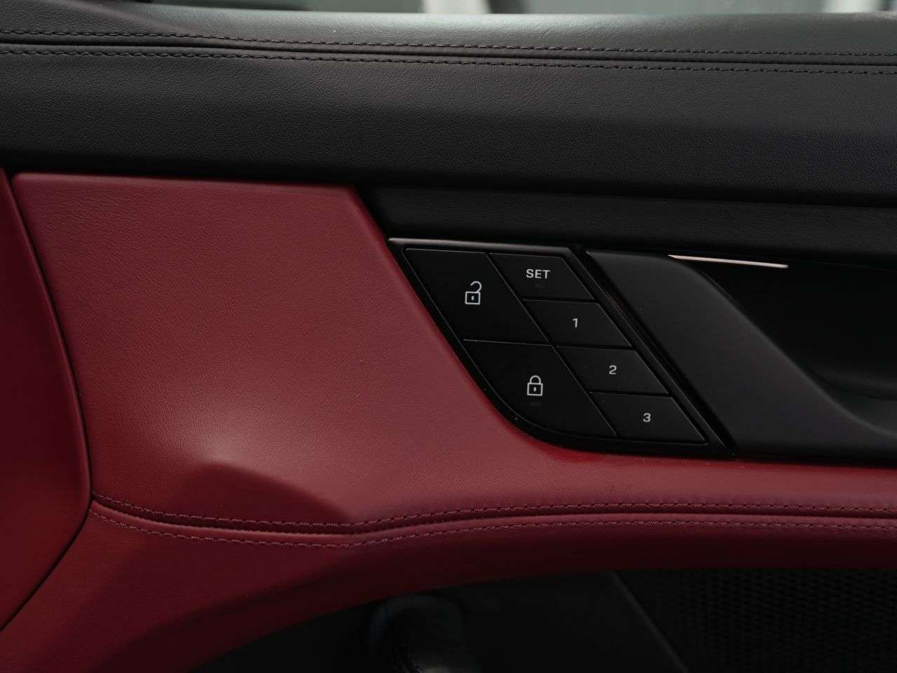 2022 PORSCHE TAYCAN 2022 PORSCHE TAYCAN