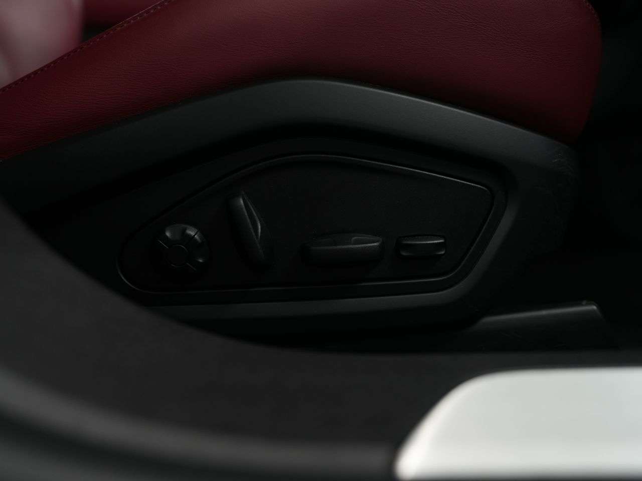 2022 PORSCHE TAYCAN 2022 PORSCHE TAYCAN