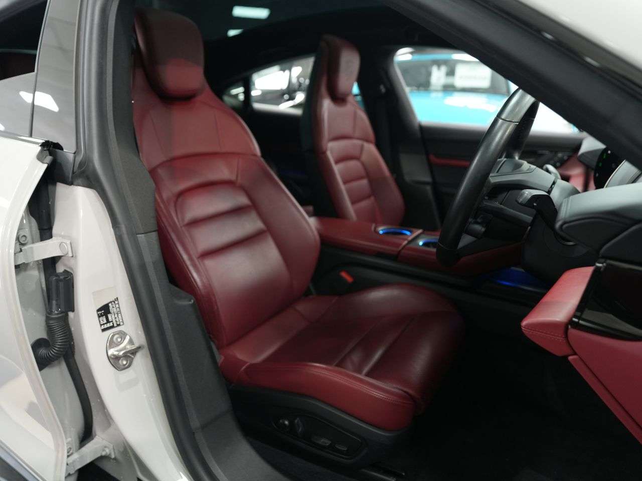 2022 PORSCHE TAYCAN 2022 PORSCHE TAYCAN