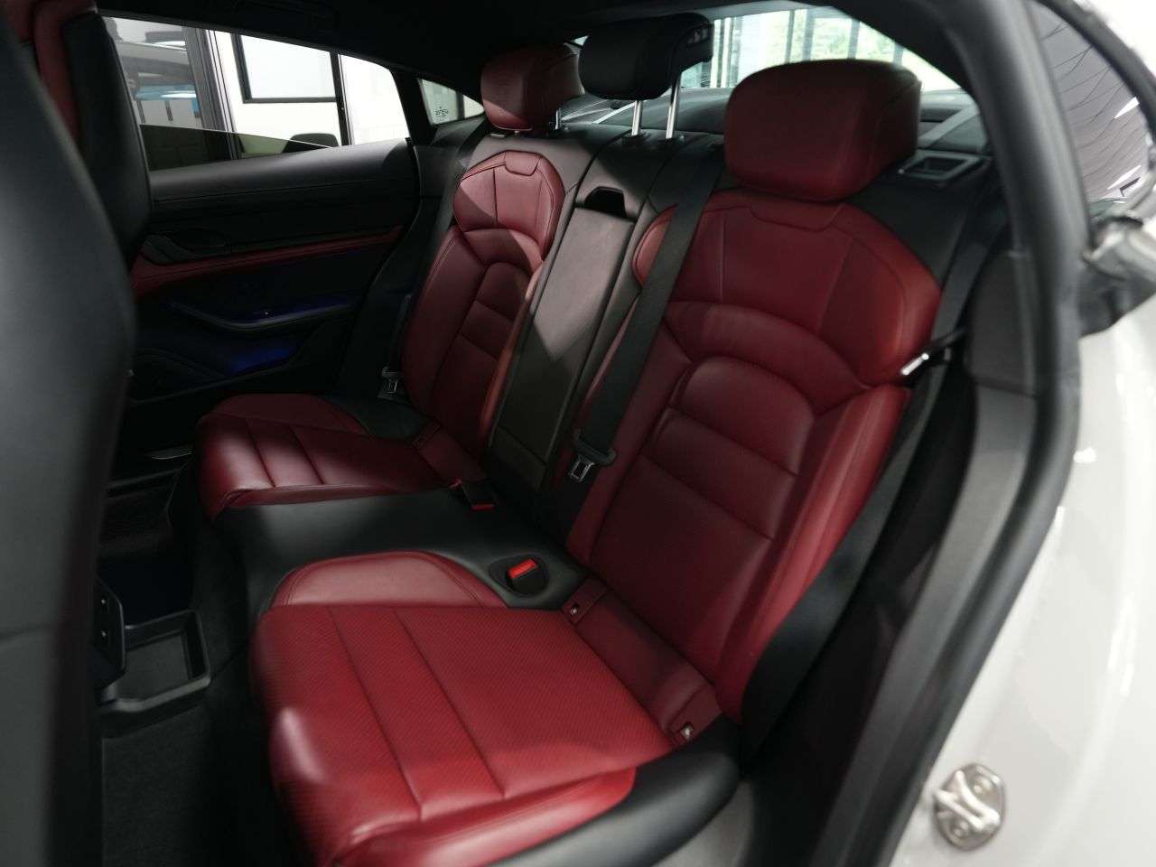 2022 PORSCHE TAYCAN 2022 PORSCHE TAYCAN