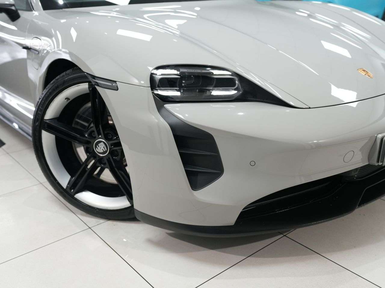 2022 PORSCHE TAYCAN 2022 PORSCHE TAYCAN
