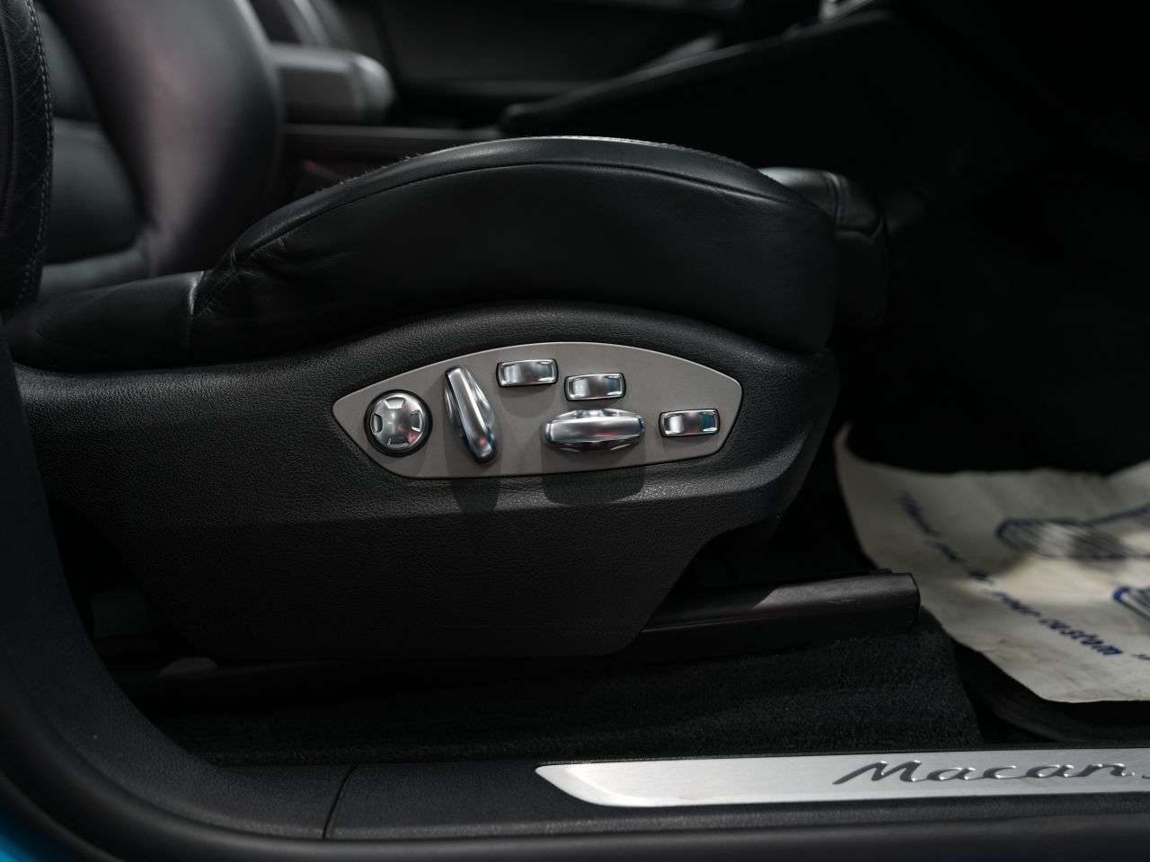 2021 PORSCHE MACAN 2021 PORSCHE MACAN