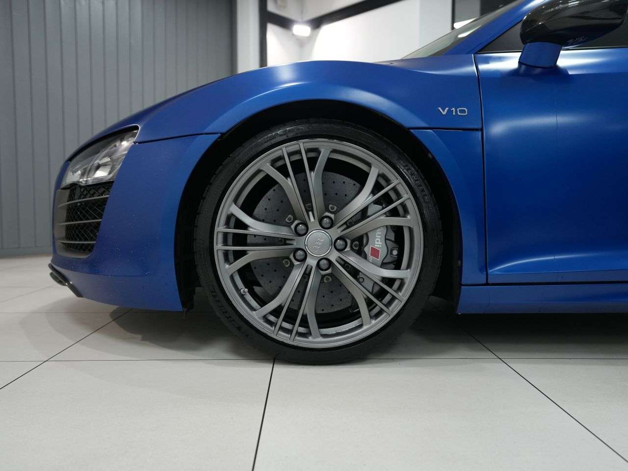 2013 AUDI R8 2013 AUDI R8