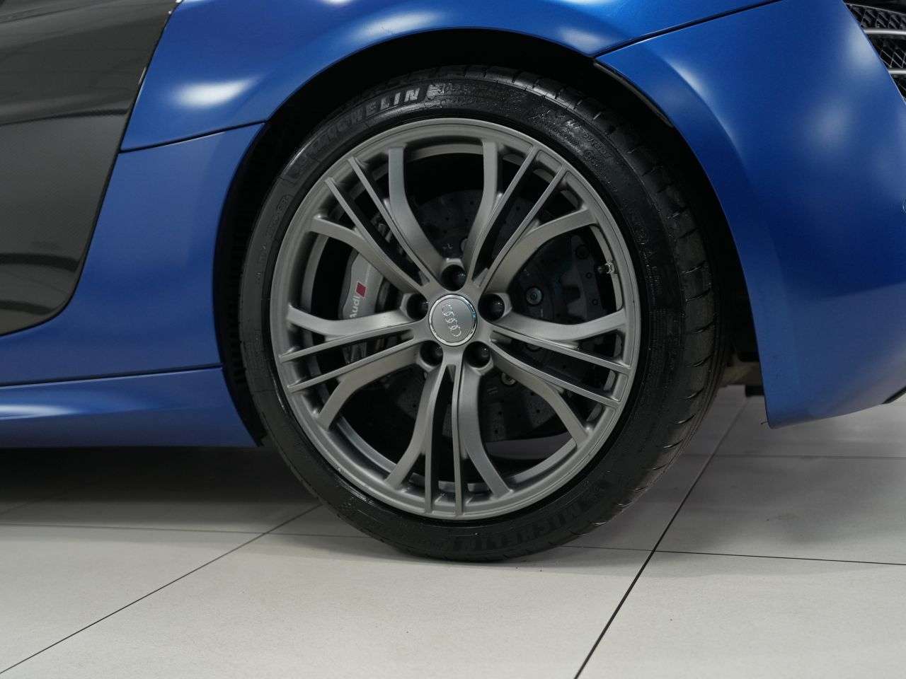 2013 AUDI R8 2013 AUDI R8
