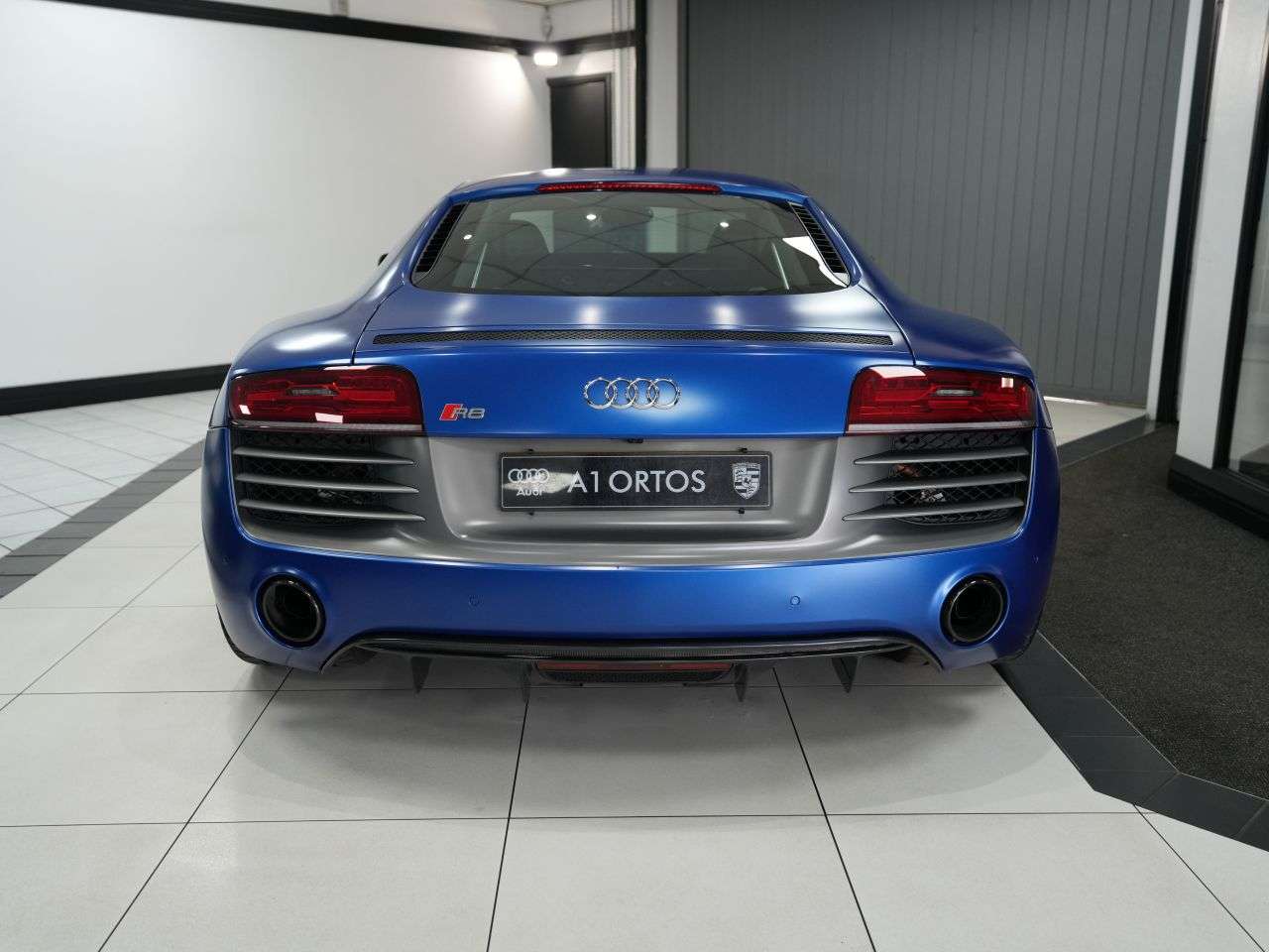 2013 AUDI R8 2013 AUDI R8