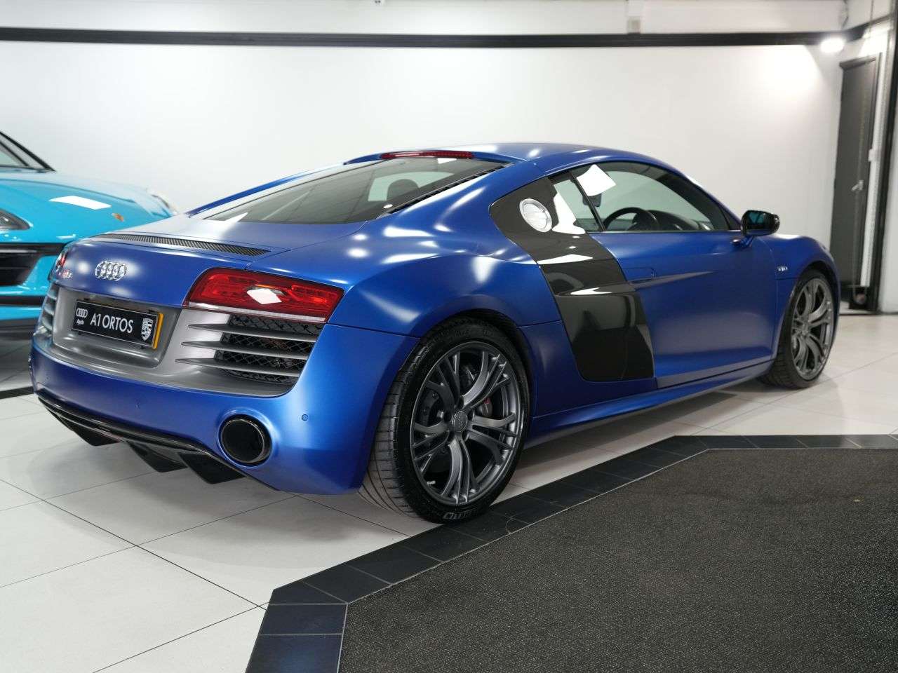 2013 AUDI R8 2013 AUDI R8