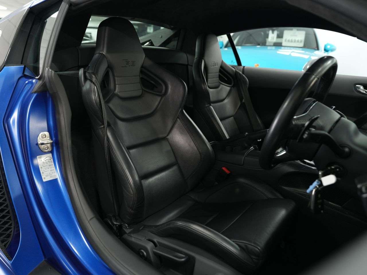 A 2013 AUDI R8 5.2 FSI V10 Plus Coupe 2dr Petrol S Tronic quattro Euro 5 (550 ps) BEAUTIFU A 2013 AUDI R8 5.2 FSI V10 Plus Coupe 2dr Petrol S Tronic quattro Euro 5 (550 ps) BEAUTIFU