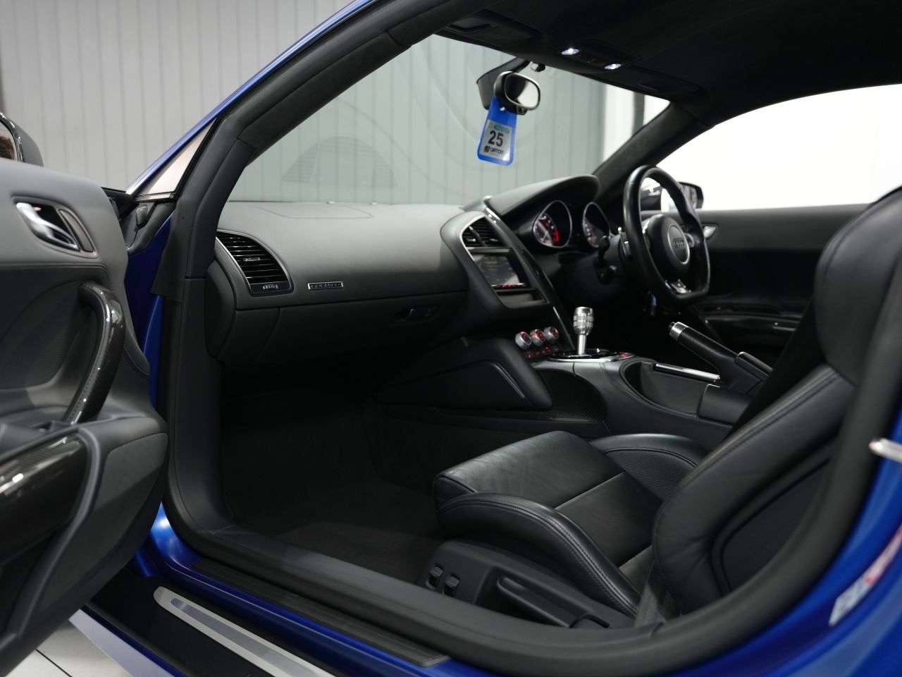 2013 AUDI R8 2013 AUDI R8