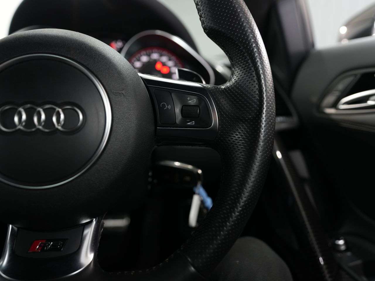 2013 AUDI R8 2013 AUDI R8