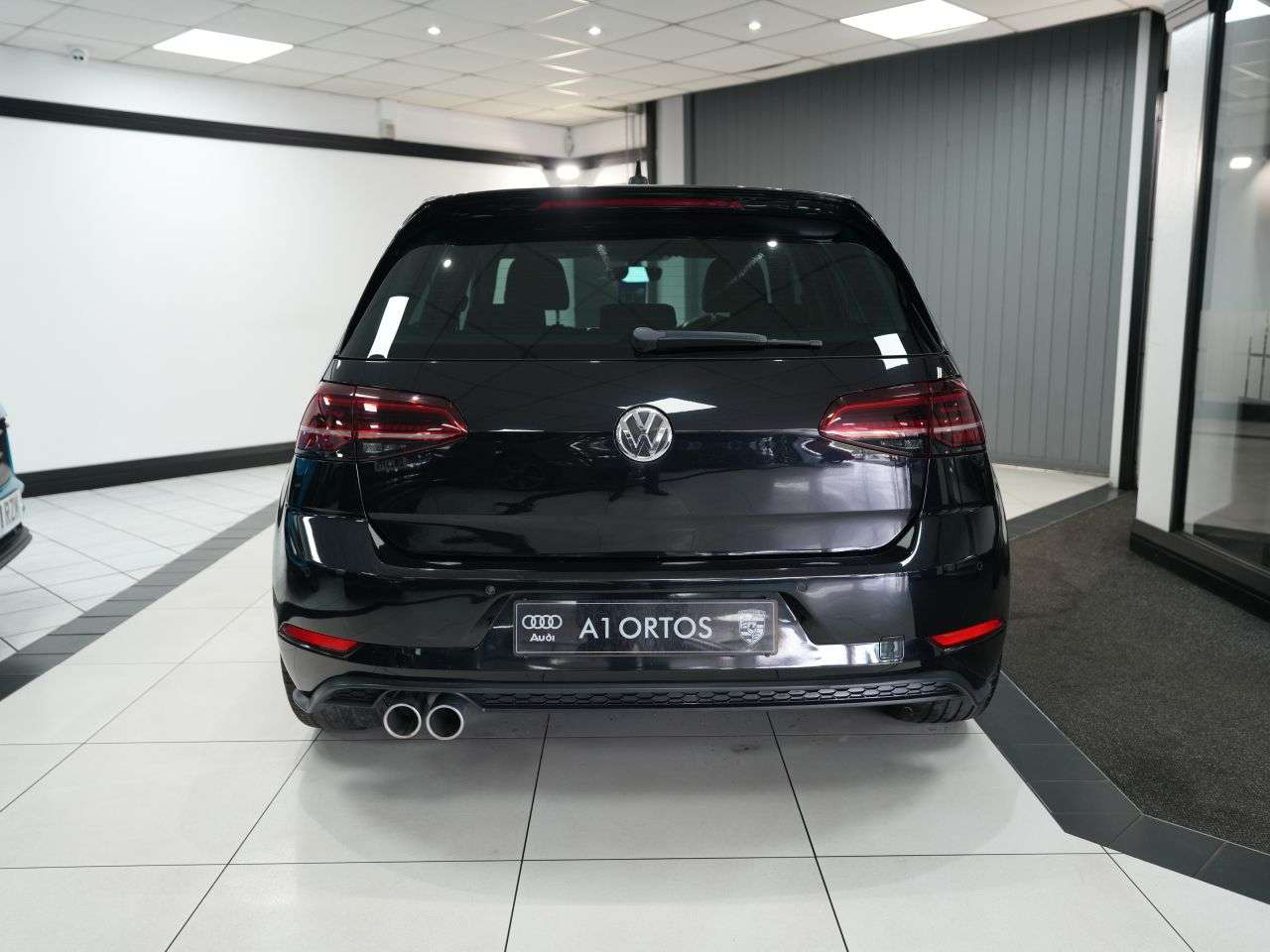 2017 VOLKSWAGEN GOLF 2017 VOLKSWAGEN GOLF