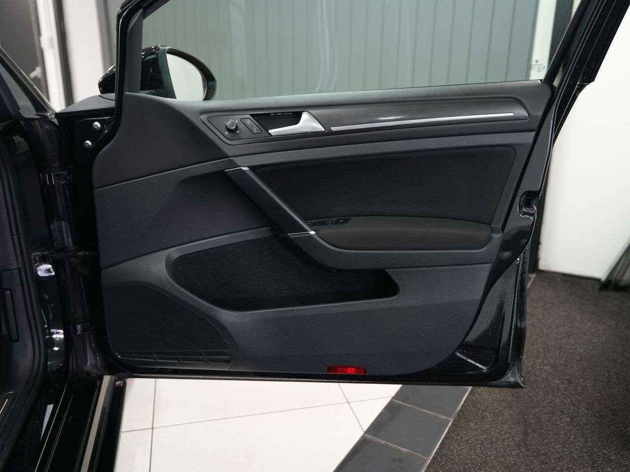 2017 VOLKSWAGEN GOLF 2017 VOLKSWAGEN GOLF