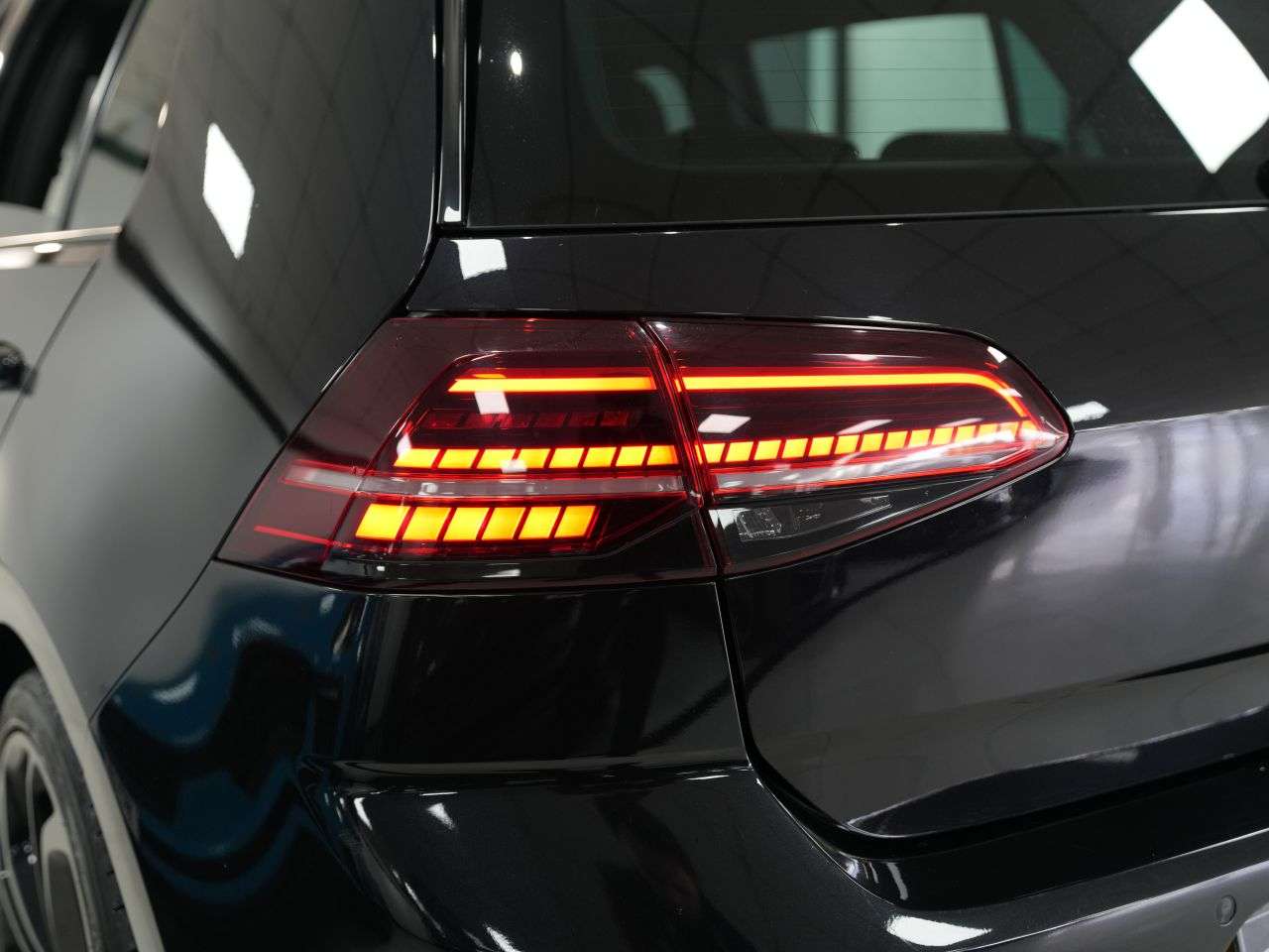 2017 VOLKSWAGEN GOLF 2017 VOLKSWAGEN GOLF